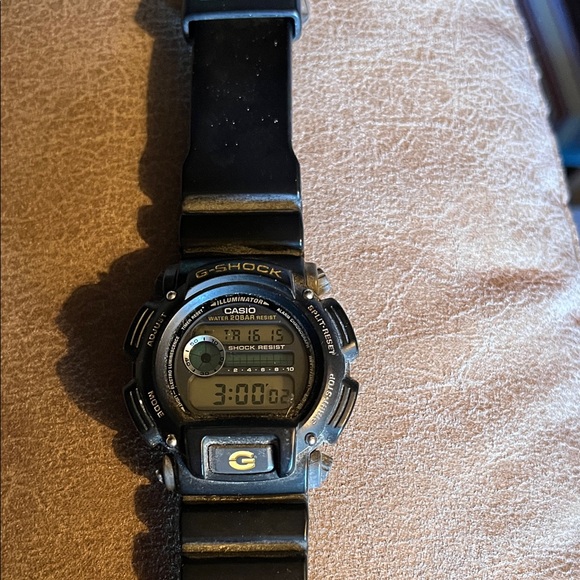 G-Shock Black and Silver Digital Smartwatch